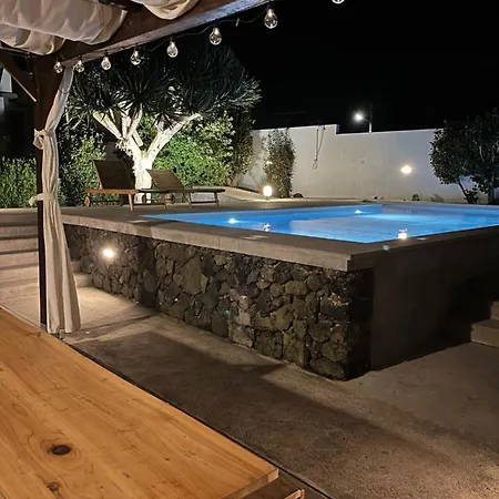 Casa As Nove * Angra do Heroísmo