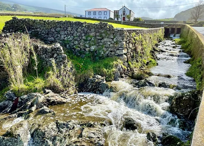 Ferienhaus Casa As Nove Angra do Heroísmo